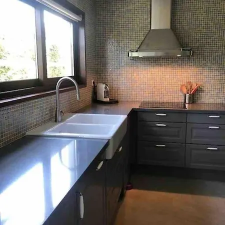 וילה Coral House